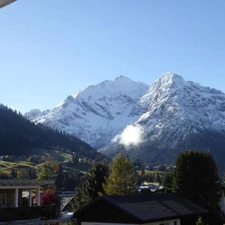 Apartment Haus No 60 Kleinwalsertal *